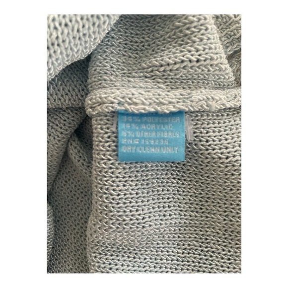 J McLaughlin Elegant V-Neck Sweater in Light Blue - Picture 4 of 4